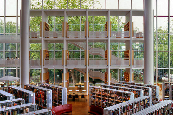 Η βιβλιοθήκη της πόλης του Μάλμο, Σουηδία